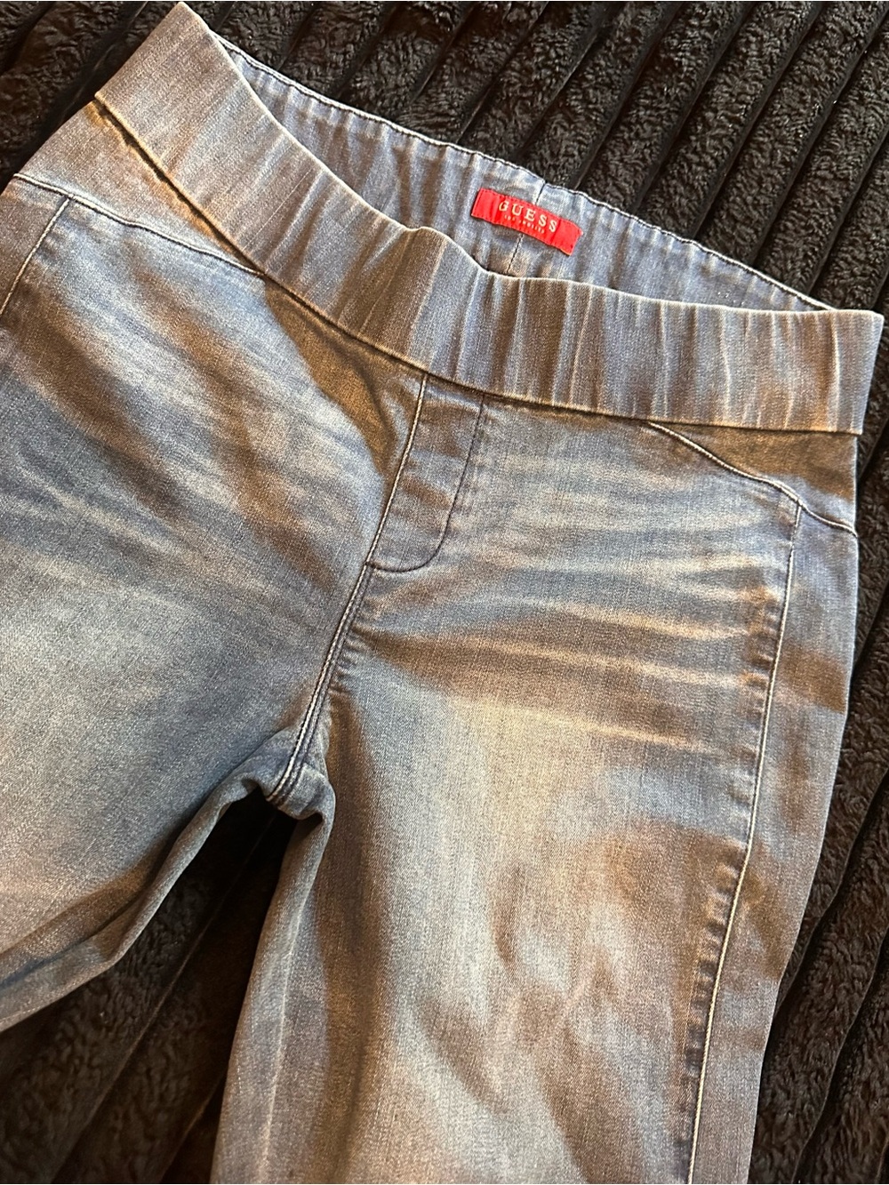 Guess Women’s Light Blue Skinny Jeans - Picture 3 of 3